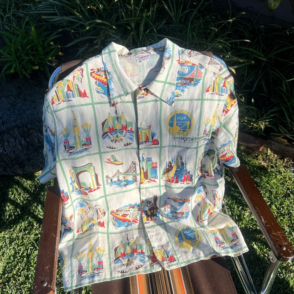 Vintage Levi San Fransisco Graphic Button-Up Shirt
